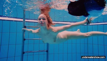 Xxx Girls Swimming Pool Bath - Swimming Porn Videos @ Letmejerk.com